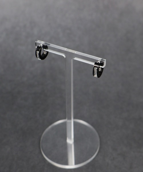4INT.(フォイント)の「カッティングビジュー フープピアス / サージカルステンレス316L (金属アレルギー対応)(ピアス(両耳用)・メンズ・シルバー/ブラック/ゴールド・FREE)」の15枚目の写真