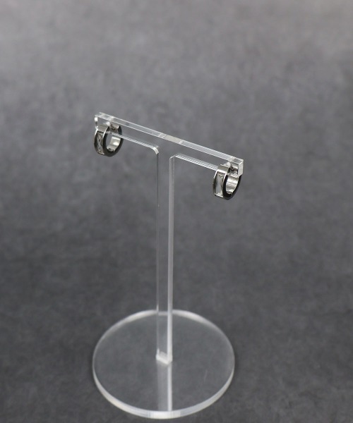 4INT.(フォイント)の「カッティングビジュー フープピアス / サージカルステンレス316L (金属アレルギー対応)(ピアス(両耳用)・メンズ・シルバー/ブラック/ゴールド・FREE)」の8枚目の写真
