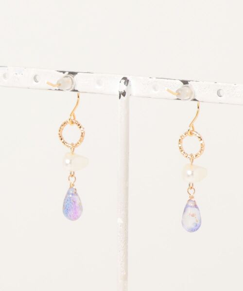 tone（トーン）の「【Cherie+Chambre】Baroque Pearl×Drop Beads Pierce（ピアス（両耳用）・レディース・ピンク/グリーン/パープル・FREE）」の10枚目の写真