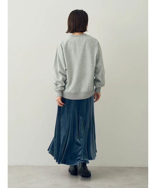 YECCA VECCA(イェッカヴェッカ)の「刺繍ロゴスウェット(スウェット・レディース・ブラック/杢グレー・FREE)」の20枚目の写真