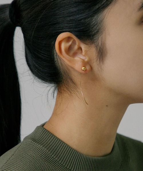 URBAN RESEARCH（アーバンリサーチ）の「『別注』Naotokojima×URBAN RESEARCH　ball pierce（ピアス（両耳用）・レディース・シルバー/ゴールド・-）」の4枚目の写真