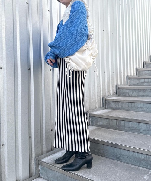 LEPSIM(レプシィム)の「ミニナイロンドロストショルダー 994930(ショルダーバッグ・レディース・アイボリー/ブルーグレー/ブラック・ONE SIZE)」の6枚目の写真