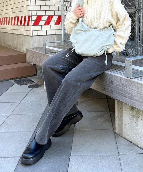 LEPSIM(レプシィム)の「ミニナイロンドロストショルダー 994930(ショルダーバッグ・レディース・アイボリー/ブルーグレー/ブラック・ONE SIZE)」の14枚目の写真