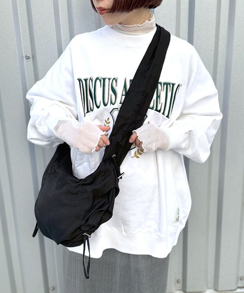 LEPSIM(レプシィム)の「ミニナイロンドロストショルダー 994930(ショルダーバッグ・レディース・アイボリー/ブルーグレー/ブラック・ONE SIZE)」の9枚目の写真