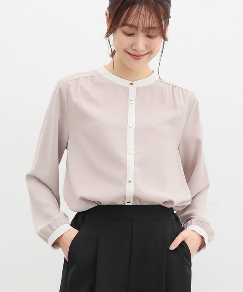 Honeys（ハニーズ）の「配色バンドカラーブラウス（シャツ/ブラウス・レディース・グレイッシュベージュ/ミント/イエロー/ネイビー/ホワイト・LL/3L/S/M/L）」の3枚目の写真