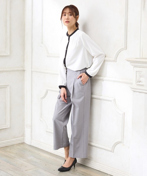 Honeys（ハニーズ）の「配色バンドカラーブラウス（シャツ/ブラウス・レディース・グレイッシュベージュ/ミント/イエロー/ネイビー/ホワイト・LL/3L/S/M/L）」の7枚目の写真