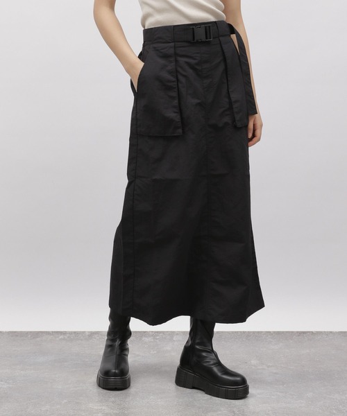 LAKOLE(ラコレ)の「ベルトツキカーゴスカート / 995578(スカート・レディース・チャコール/オリーブ/ブラック・MEDIUM/SMALL)」の7枚目の写真