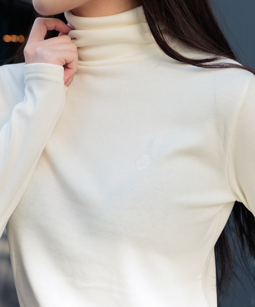 3.3 Field Trip （3.3フィールドトリップ）の「3.3 Field Trip／ソフトタートルネック  2995680（Tシャツ/カットソー・レディース・ネイビー/ブラック/アイボリー/ダークブラウン・FREE）」の3枚目の写真