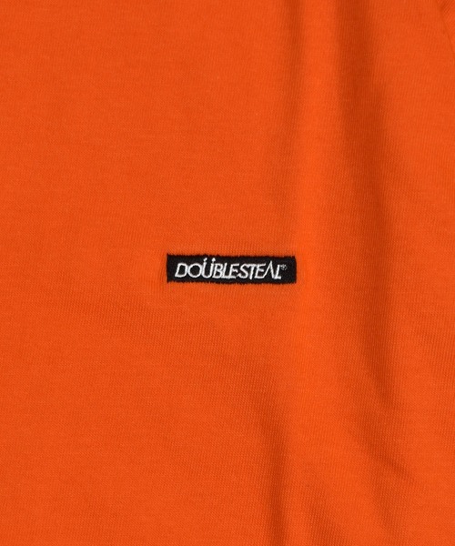 DOUBLE STEAL（ダブルスティール）の「ミニボックスロゴ刺繍 Tシャツ（Tシャツ/カットソー・メンズ・ホワイト/オレンジ/ブラック/ブルー/バーガンディー/グレイッシュベージュ/サンドベージュ・X-LARGE/LARGE/XX-LARGE/MEDIUM）」の16枚目の写真