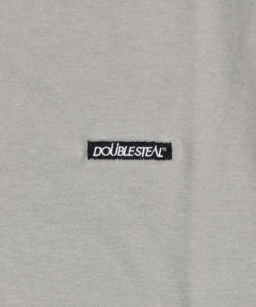 DOUBLE STEAL（ダブルスティール）の「ミニボックスロゴ刺繍 Tシャツ（Tシャツ/カットソー・メンズ・ホワイト/オレンジ/ブラック/ブルー/バーガンディー/グレイッシュベージュ/サンドベージュ・X-LARGE/LARGE/XX-LARGE/MEDIUM）」の18枚目の写真