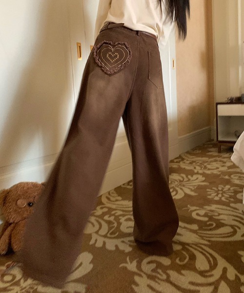 DIAVEL（ディアベル）の「バックハート柄 ワイドデニムパンツ（デニムパンツ・レディース・ブラウン/ブラック/サックスブルー・S/M/L）」の9枚目の写真