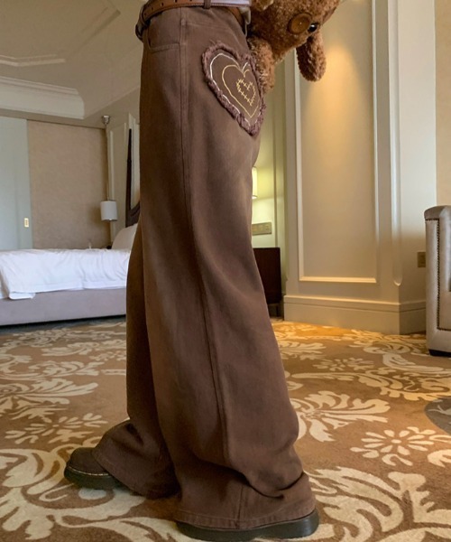 DIAVEL（ディアベル）の「バックハート柄 ワイドデニムパンツ（デニムパンツ・レディース・ブラウン/ブラック/サックスブルー・S/M/L）」の10枚目の写真