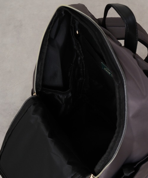 【セール】flatte flatte(ﾌﾗｯﾃﾌﾗｯﾃ) ウェットシートポケット付き 撥水デイパック（バックパック/リュック）｜FUNALIVE（ファンアライブ）