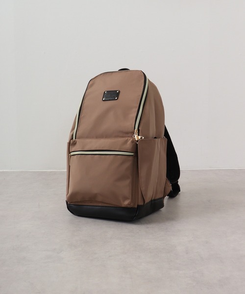 【セール】flatte flatte(ﾌﾗｯﾃﾌﾗｯﾃ) ウェットシートポケット付き 撥水デイパック（バックパック/リュック）｜FUNALIVE（ファンアライブ）