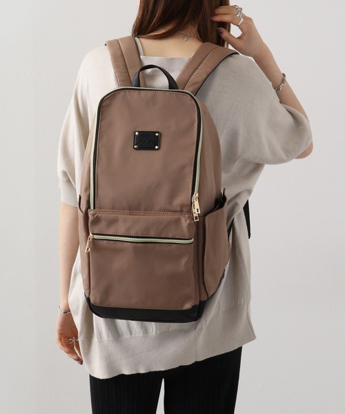 【セール】flatte flatte(ﾌﾗｯﾃﾌﾗｯﾃ) ウェットシートポケット付き 撥水デイパック（バックパック/リュック）｜FUNALIVE（ファンアライブ）