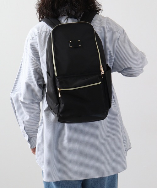 【セール】flatte flatte(ﾌﾗｯﾃﾌﾗｯﾃ) ウェットシートポケット付き 撥水デイパック（バックパック/リュック）｜FUNALIVE（ファンアライブ）