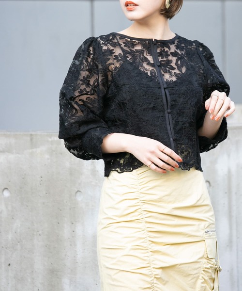 KBF（ケイビーエフ）の「オーガンジーフラワークロップドブラウス（シャツ/ブラウス・レディース・アイボリー/ブラック/ブルー系その他・ONE）」の14枚目の写真