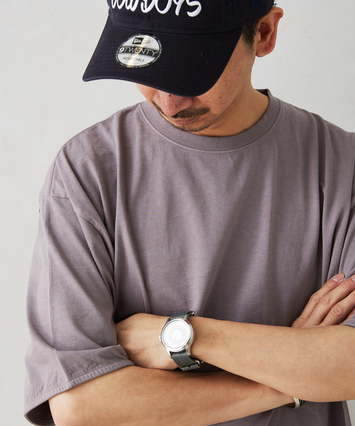 JOURNAL STANDARD relume（ジャーナルスタンダード　レリューム）の「《追加》レイヤードラウンド スリットTシャツ（Tシャツ/カットソー・メンズ・ホワイト/ベージュ系その他/グレー/ブラック系その他/サックスブルー・SMALL/LARGE/MEDIUM）」の6枚目の写真