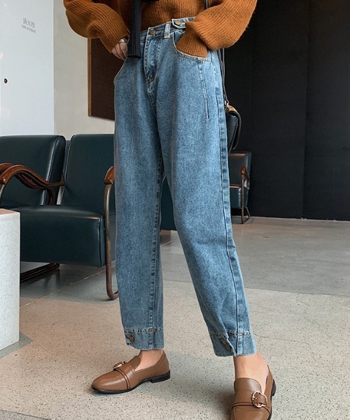 N.s(エヌドットエス)の「ウエストゴムビンテージ風テーパードデニムパンツ(デニムパンツ・レディース・ブルー・S/M/L)」の4枚目の写真