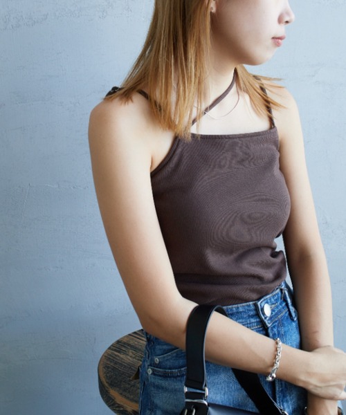 By/m（バイエム）の「[By/m/バイエム] 2WAYストラップ カップ付きベアキャミソール（キャミソール・レディース・ホワイト/ブラック/チャコールグレー/ブルー/オートミール/ブラウン・F）」の5枚目の写真