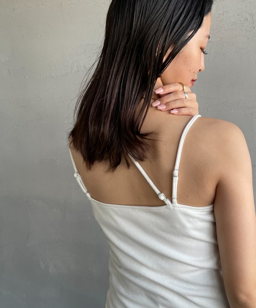 By/m（バイエム）の「[By/m/バイエム] 2WAYストラップ カップ付きベアキャミソール（キャミソール・レディース・ホワイト/ブラック/チャコールグレー/ブルー/オートミール/ブラウン・F）」の21枚目の写真