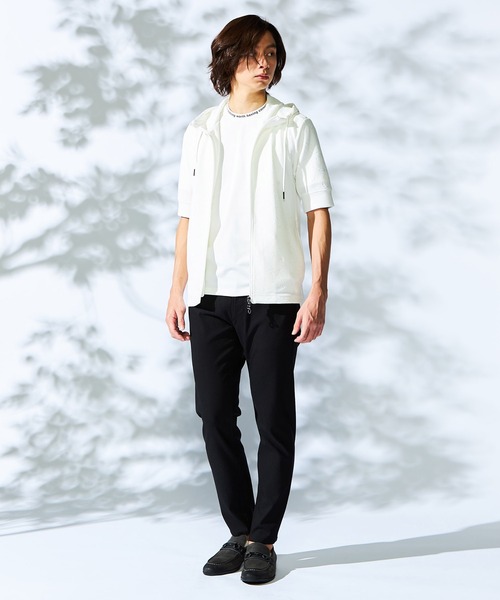 HIDEAWAYS NICOLE（ハイダウェイニコル）の「アラカルトエンボス5分袖フルジップパーカー（パーカー・メンズ・ホワイト系/ブラック/オフホワイト/ブラック系・MEDIUM/LARGE/X-LARGE）」の9枚目の写真