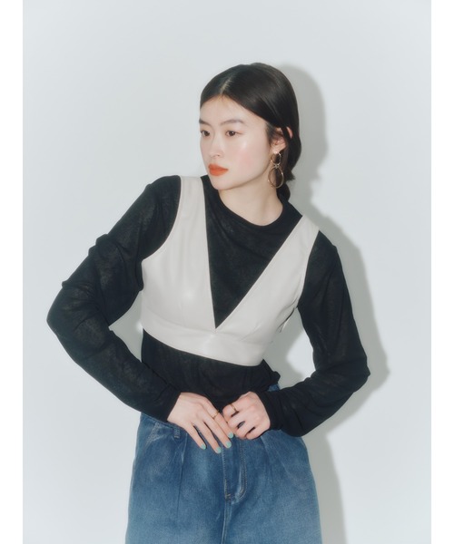 Vicente（ヴィセンテ）の「Pleather bustier top（キャミソール・レディース・ホワイト/ブラック・FREE）」の2枚目の写真
