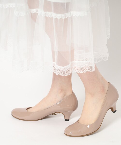 ESPERANZA(エスペランサ)の「ラウンドトゥ2WAYストラップエナメルパンプス(パンプス・レディース・ブラック系1/ピンクベージュ・22.5cm/23.5cm/24.5cm/23.0cm/24.0cm)」の16枚目の写真