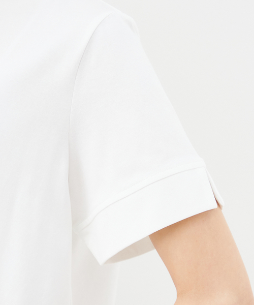 Petit Honfleur(プチオンフルール)の「【UVカット・接触冷感】汗じみ防止加工タックTシャツ(Tシャツ/カットソー・レディース・アイボリー/オレンジ/ネイビー・M/L)」の11枚目の写真