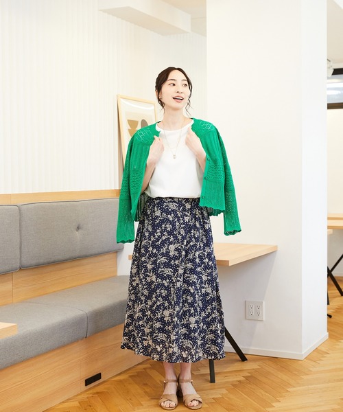 Petit Honfleur(プチオンフルール)の「【UVカット・接触冷感】汗じみ防止加工タックTシャツ(Tシャツ/カットソー・レディース・アイボリー/オレンジ/ネイビー・M/L)」の5枚目の写真