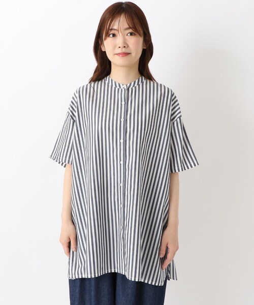 one'sterrace(ワンズテラス)の「ポプリンバックフレアシャツ(シャツ/ブラウス・レディース・ブルー系その他7/ブラック系8/ネイビー系5・02)」の5枚目の写真
