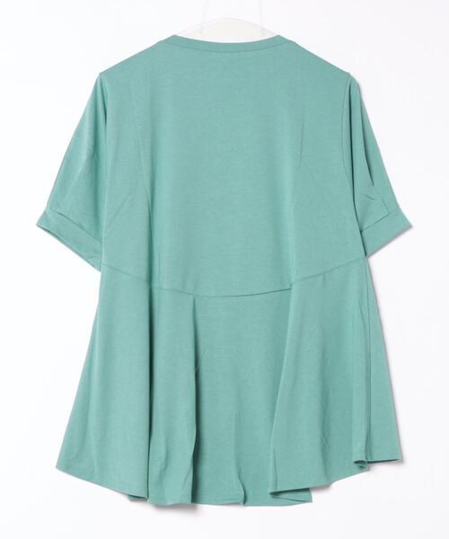 BELLUNA PLUS(ベルーナ)の「バックフレアーパフ袖プルオーバー(Tシャツ/カットソー・レディース・チャコール/グレイッシュベージュ/ワイン/セージグリーン・MEDIUM/LARGE/X-LARGE)」の20枚目の写真