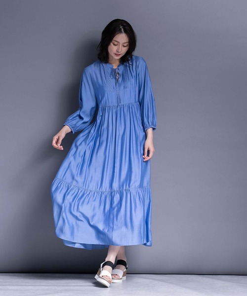 Anside(アンサイド)の「前後2WAYティアードワンピース(ワンピース・レディース・ブラック/ブルー・M)」の2枚目の写真