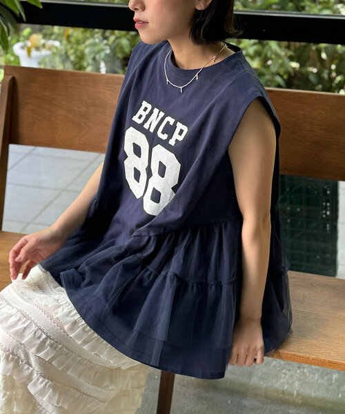 CIAOPANIC(チャオパニック)の「裾チュールドッキングロゴノースリーブトップス(Tシャツ/カットソー・レディース・ネイビー/オフホワイト/ピンク・ONE SIZE)」の12枚目の写真
