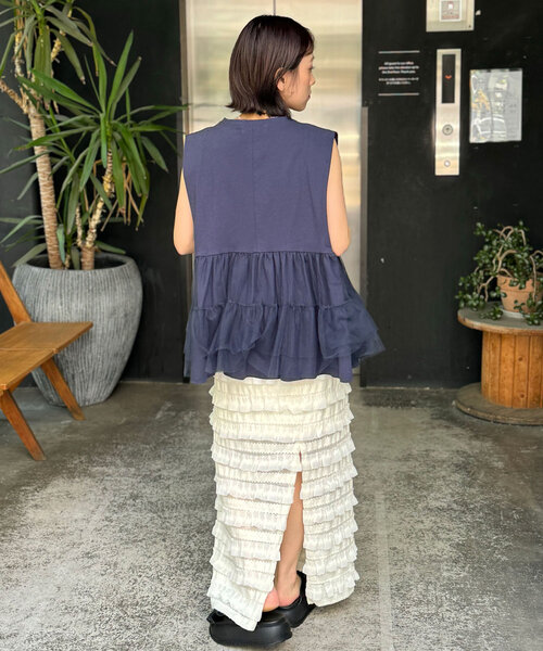 CIAOPANIC(チャオパニック)の「裾チュールドッキングロゴノースリーブトップス(Tシャツ/カットソー・レディース・ネイビー/オフホワイト/ピンク・ONE SIZE)」の6枚目の写真