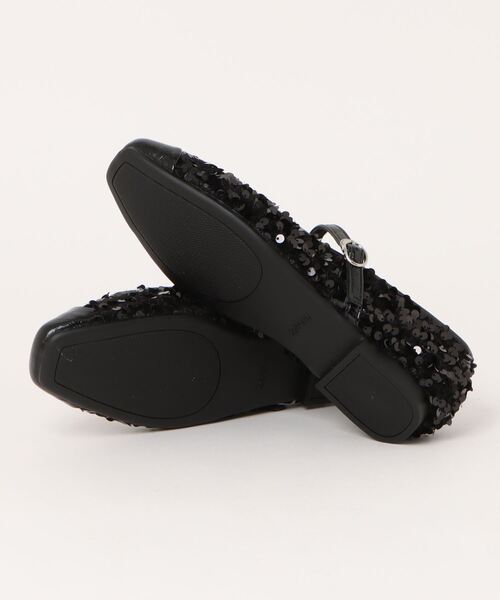 shoes365(シューズスリーシックスファイヴ)の「【shoes365】バックル付きスパンコールバレエシューズ(バレエシューズ・レディース・ブラック/シルバー・22.5cm/23.0cm/23.5cm/24.0cm/24.5cm/25.0cm)」の4枚目の写真