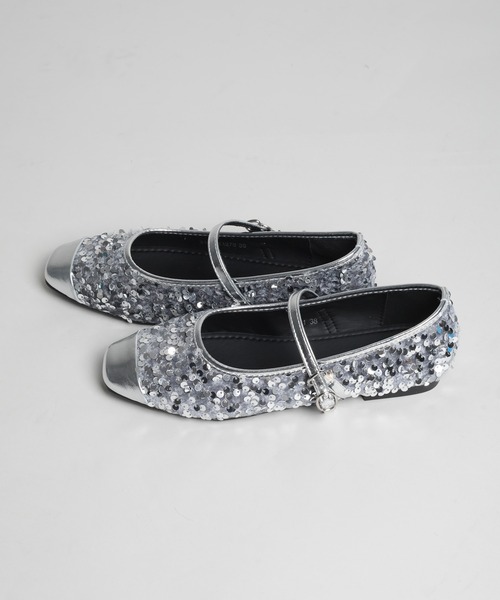 shoes365(シューズスリーシックスファイヴ)の「【shoes365】バックル付きスパンコールバレエシューズ(バレエシューズ・レディース・ブラック/シルバー・22.5cm/23.0cm/23.5cm/24.0cm/24.5cm/25.0cm)」の5枚目の写真