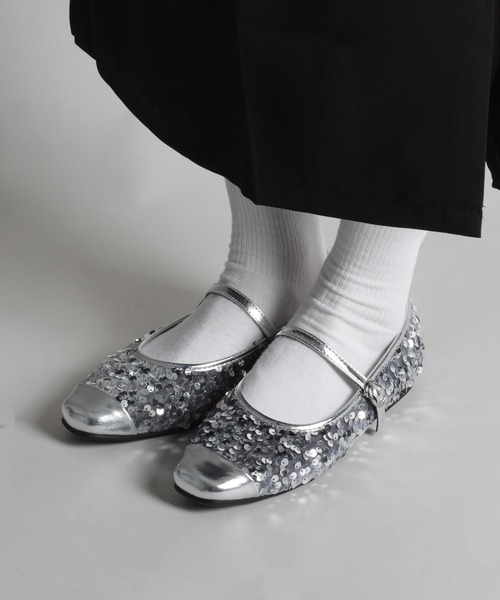 shoes365(シューズスリーシックスファイヴ)の「【shoes365】バックル付きスパンコールバレエシューズ(バレエシューズ・レディース・ブラック/シルバー・22.5cm/23.0cm/23.5cm/24.0cm/24.5cm/25.0cm)」の7枚目の写真