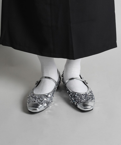 shoes365(シューズスリーシックスファイヴ)の「【shoes365】バックル付きスパンコールバレエシューズ(バレエシューズ・レディース・ブラック/シルバー・22.5cm/23.0cm/23.5cm/24.0cm/24.5cm/25.0cm)」の12枚目の写真