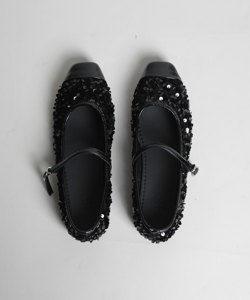 shoes365(シューズスリーシックスファイヴ)の「【shoes365】バックル付きスパンコールバレエシューズ(バレエシューズ・レディース・ブラック/シルバー・22.5cm/23.0cm/23.5cm/24.0cm/24.5cm/25.0cm)」の16枚目の写真