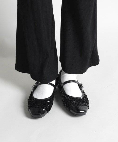 shoes365(シューズスリーシックスファイヴ)の「【shoes365】バックル付きスパンコールバレエシューズ(バレエシューズ・レディース・ブラック/シルバー・22.5cm/23.0cm/23.5cm/24.0cm/24.5cm/25.0cm)」の22枚目の写真