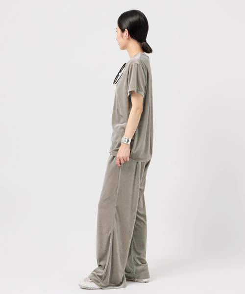 EVERYDAY I LIKE.(エヴリディアイライク)の「ベロアTシャツ(Tシャツ/カットソー・レディース・カーキ/タン・FREE)」の21枚目の写真
