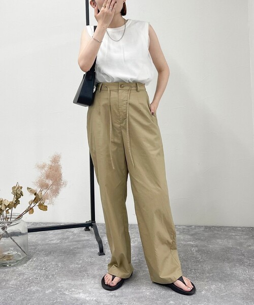 fredy emue(フレディエミュ)の「イージーストレートパンツ(その他パンツ・レディース・ネイビー/ベージュ/ブラック・36/38)」の14枚目の写真
