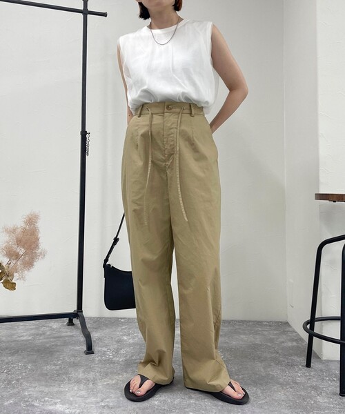 fredy emue(フレディエミュ)の「イージーストレートパンツ(その他パンツ・レディース・ネイビー/ベージュ/ブラック・36/38)」の17枚目の写真