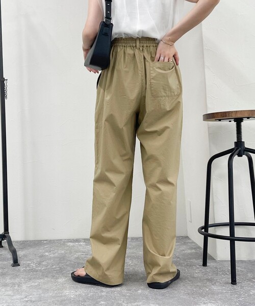 fredy emue(フレディエミュ)の「イージーストレートパンツ(その他パンツ・レディース・ネイビー/ベージュ/ブラック・36/38)」の21枚目の写真