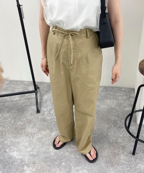 fredy emue(フレディエミュ)の「イージーストレートパンツ(その他パンツ・レディース・ネイビー/ベージュ/ブラック・36/38)」の22枚目の写真