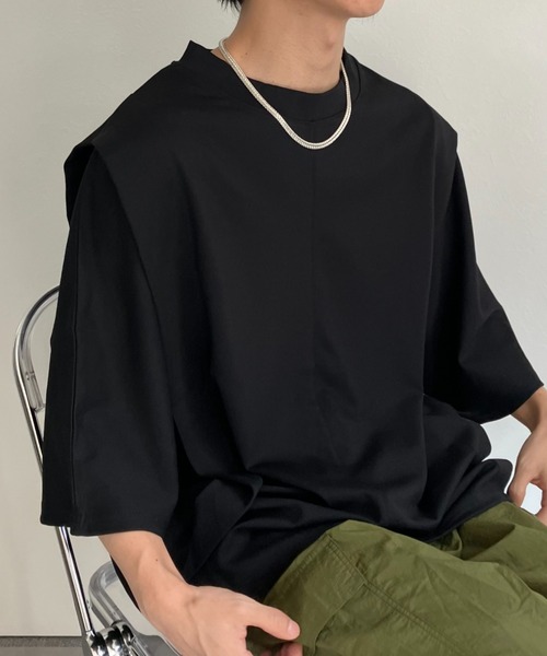 CREARE -LINO-(クレアーレリノ)の「肩タックTシャツ/立体トップス/折り込みショルダー(Tシャツ/カットソー・メンズ・ブラック/オフホワイト・MEDIUM/LARGE)」の13枚目の写真