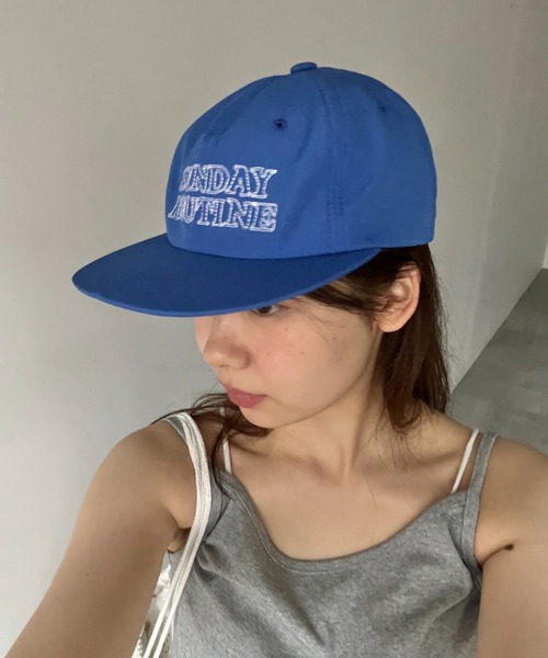 GIUNON（ジウノン）の「embroidery flat cap/ エンブロイダリーフラットキャップ（キャップ・レディース・ブラック/ブルー・FREE）」の4枚目の写真