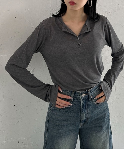 feepur（フェピュール）の「シアーリブヘンリーネックロンTee（Tシャツ/カットソー・レディース・ブラック/グレー/オフホワイト・MEDIUM）」の16枚目の写真