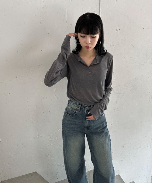 feepur（フェピュール）の「シアーリブヘンリーネックロンTee（Tシャツ/カットソー・レディース・ブラック/グレー/オフホワイト・MEDIUM）」の18枚目の写真